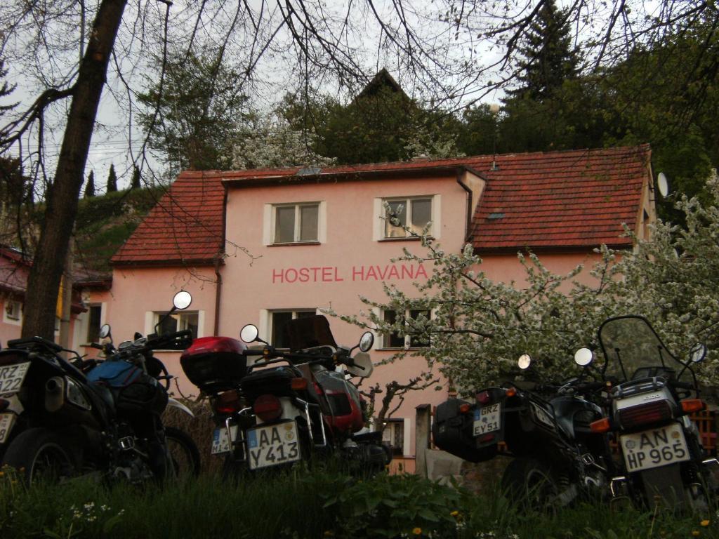 Hostel Havana Чески-Крумлов Экстерьер фото